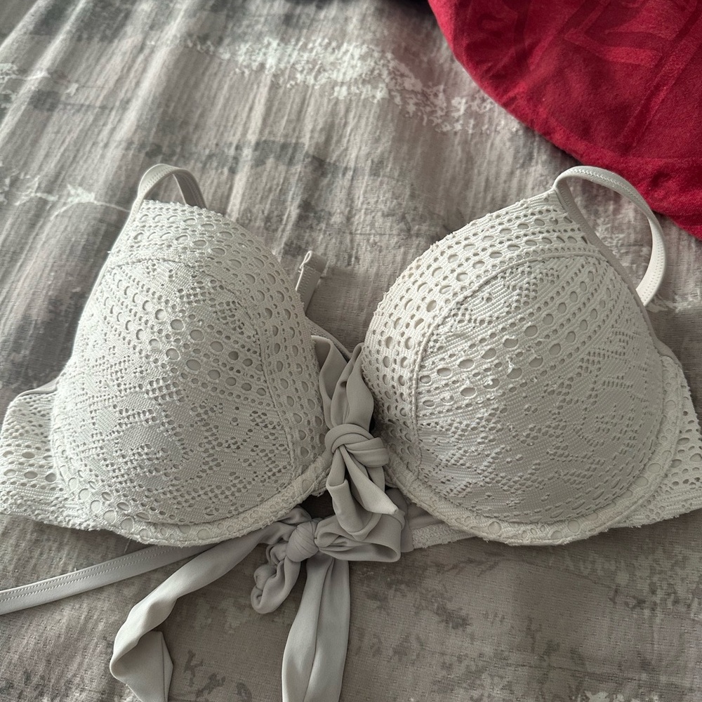 Aerie white bikini top